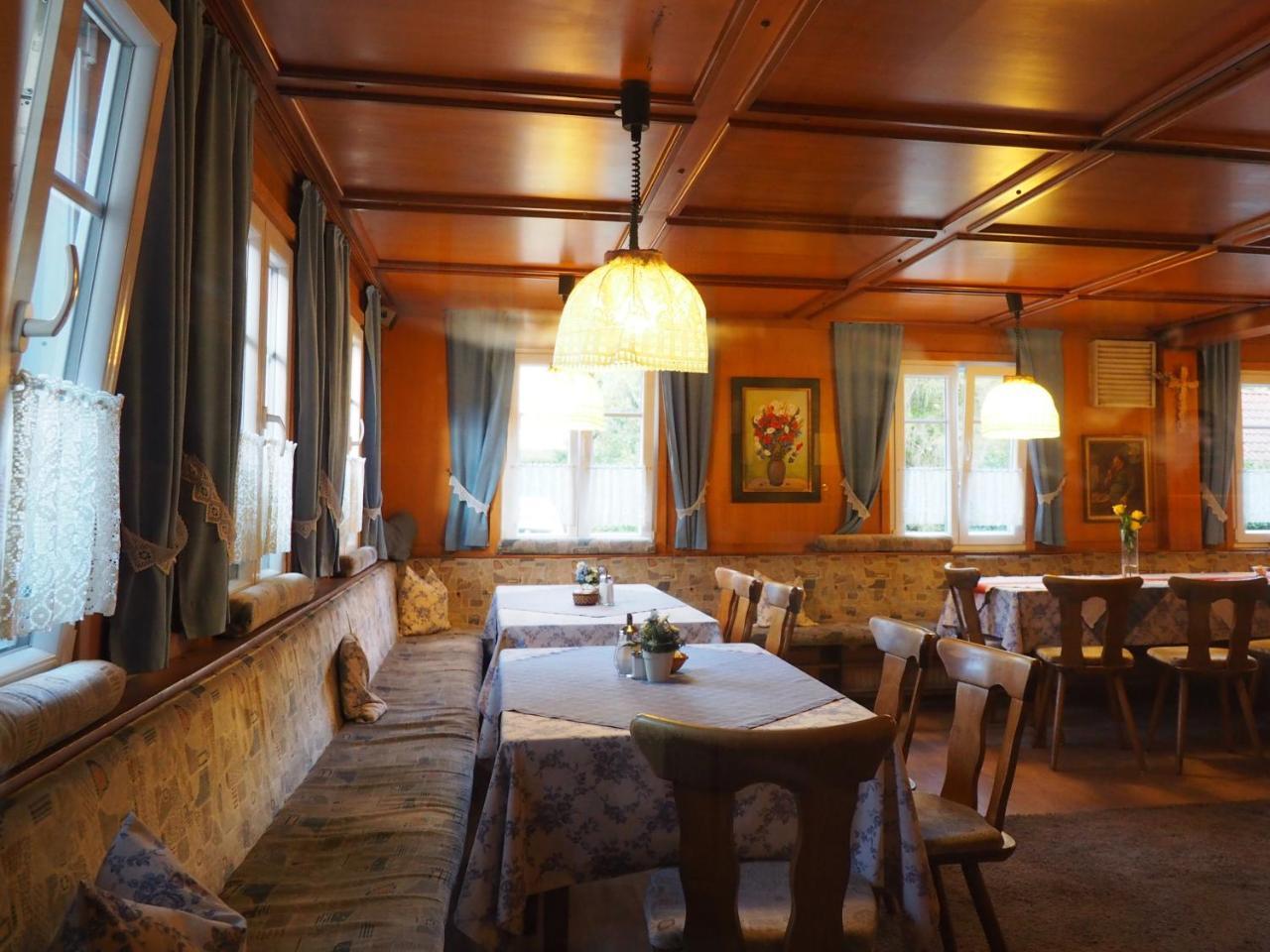 Landgasthof Zum Schwarzen Grat Isny im Allgau Exterior photo