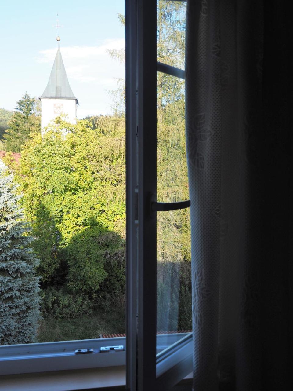 Landgasthof Zum Schwarzen Grat Isny im Allgau Exterior photo
