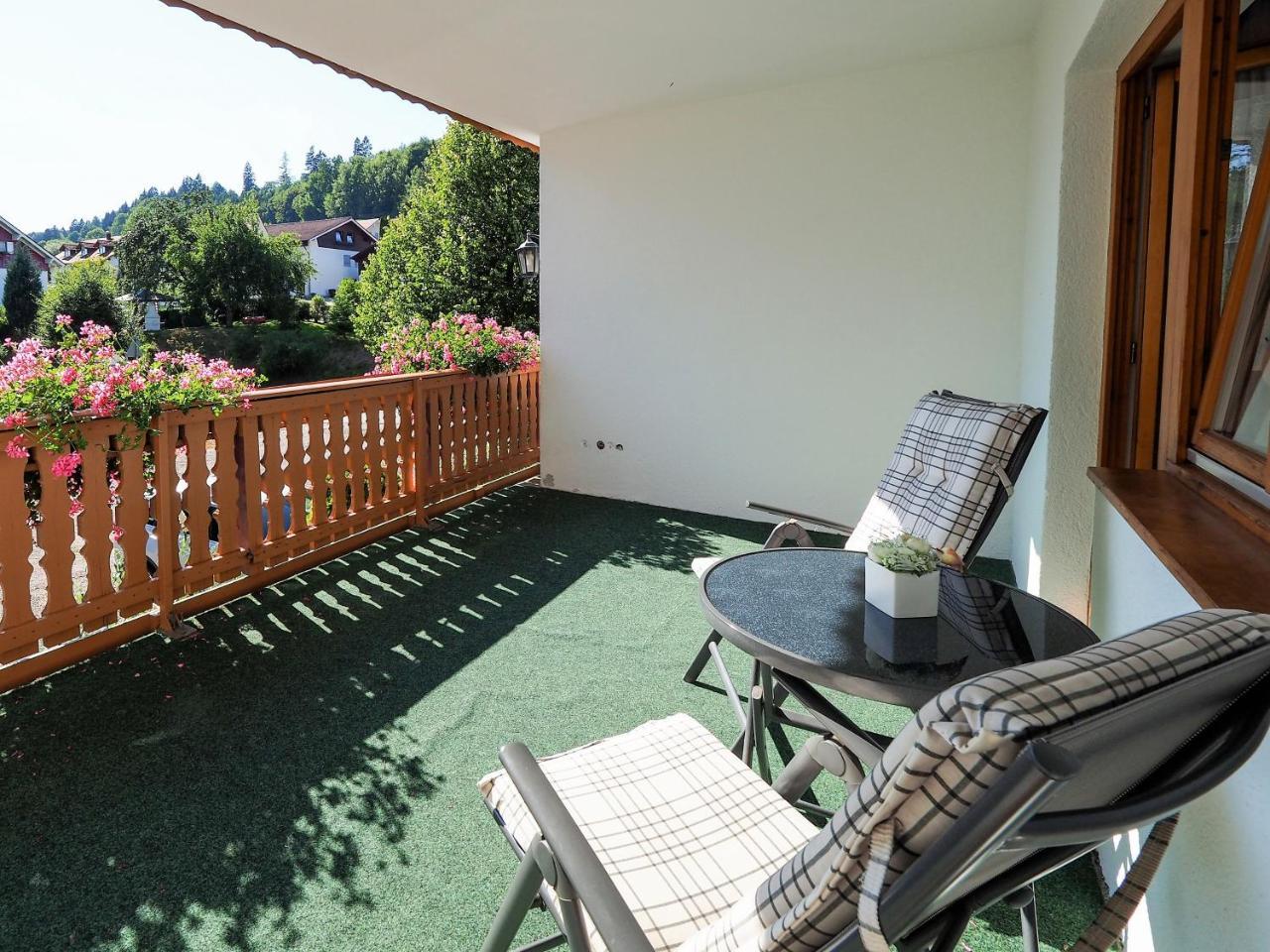 Landgasthof Zum Schwarzen Grat Isny im Allgau Exterior photo